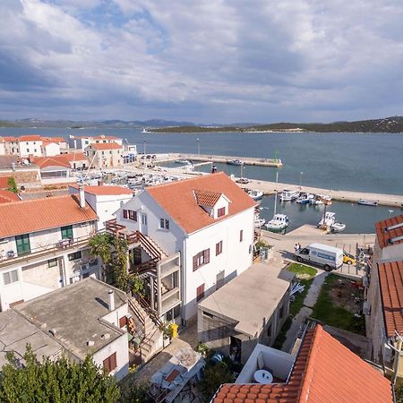Apartments Mili - Near The Sea And The Centar Of Place 베티나 외부 사진