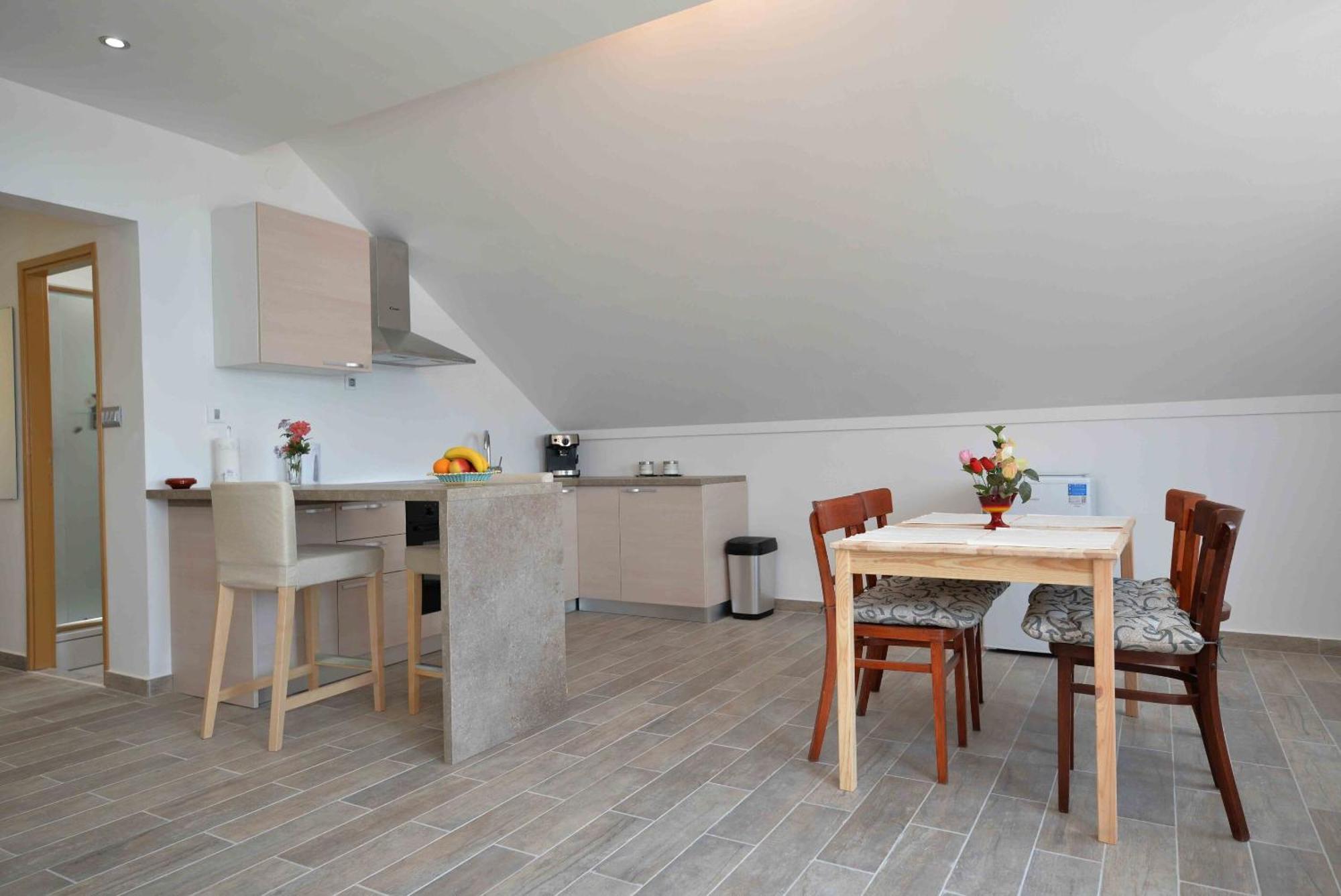 Apartments Mili - Near The Sea And The Centar Of Place 베티나 외부 사진