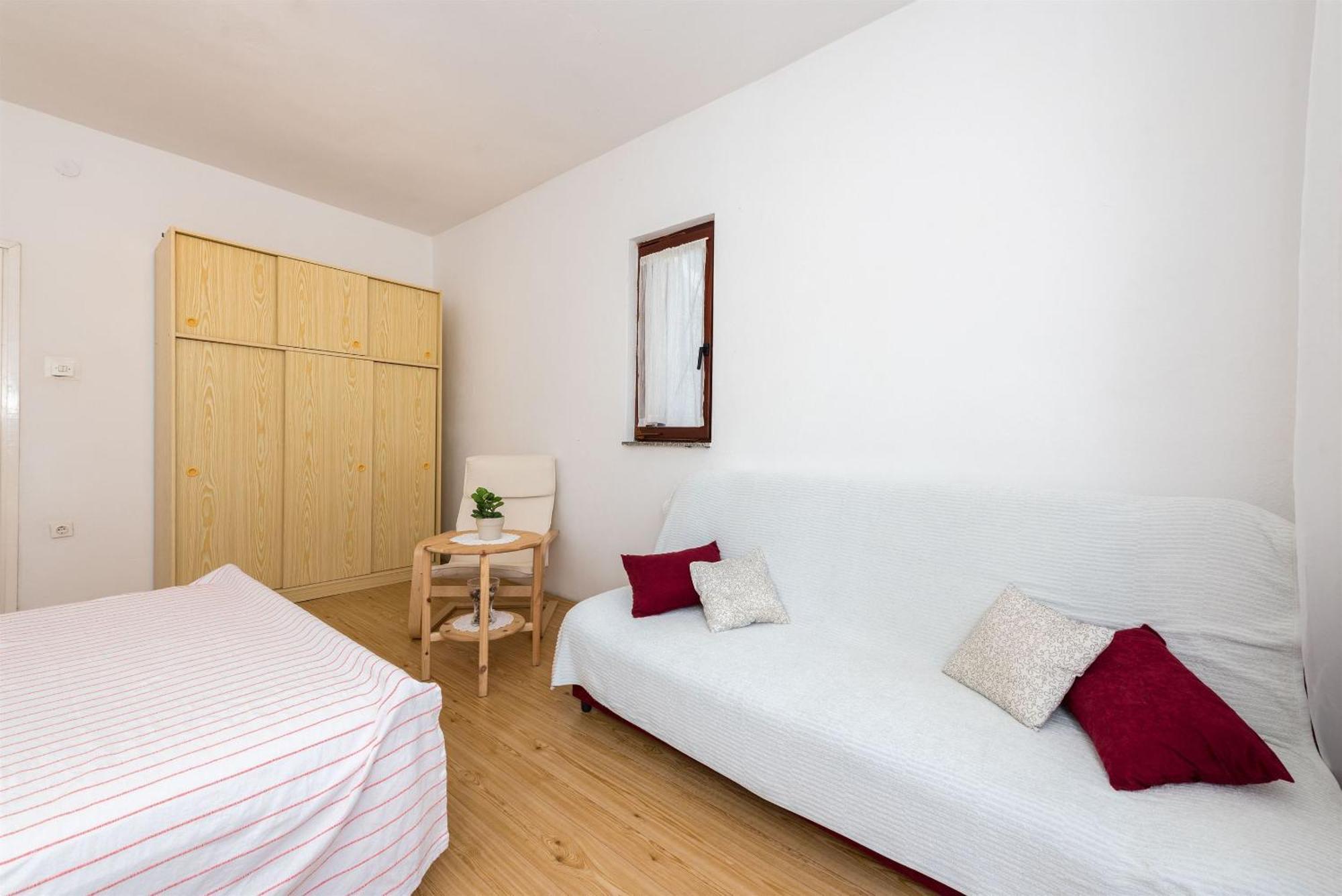 Apartments Mili - Near The Sea And The Centar Of Place 베티나 외부 사진