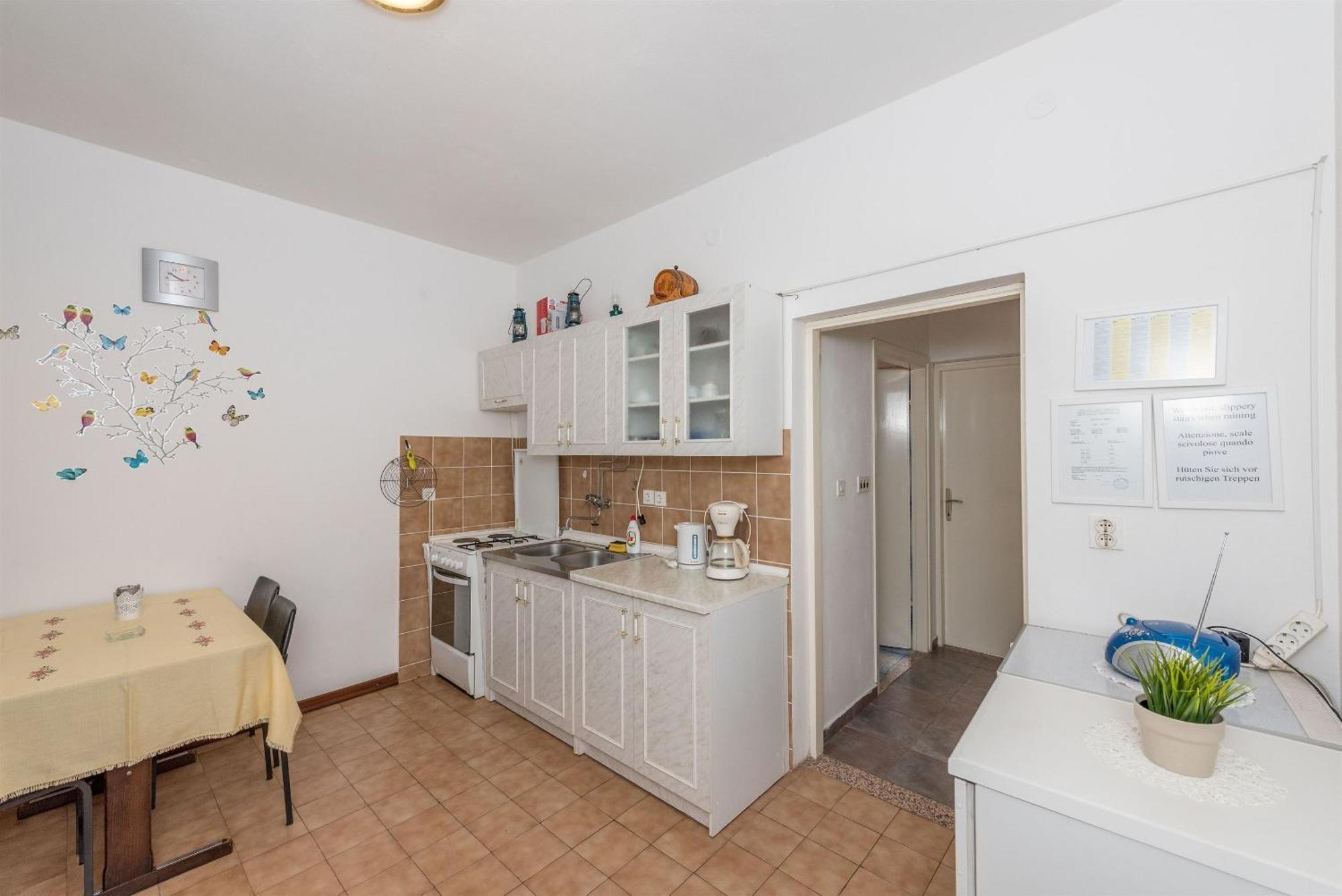 Apartments Mili - Near The Sea And The Centar Of Place 베티나 외부 사진