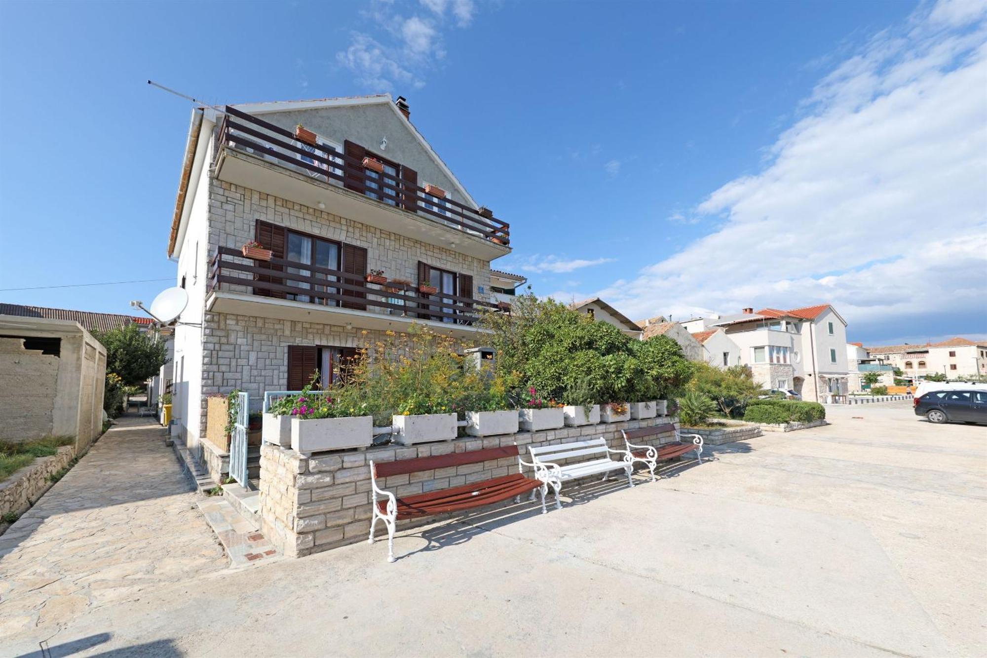 Apartments Mili - Near The Sea And The Centar Of Place 베티나 외부 사진