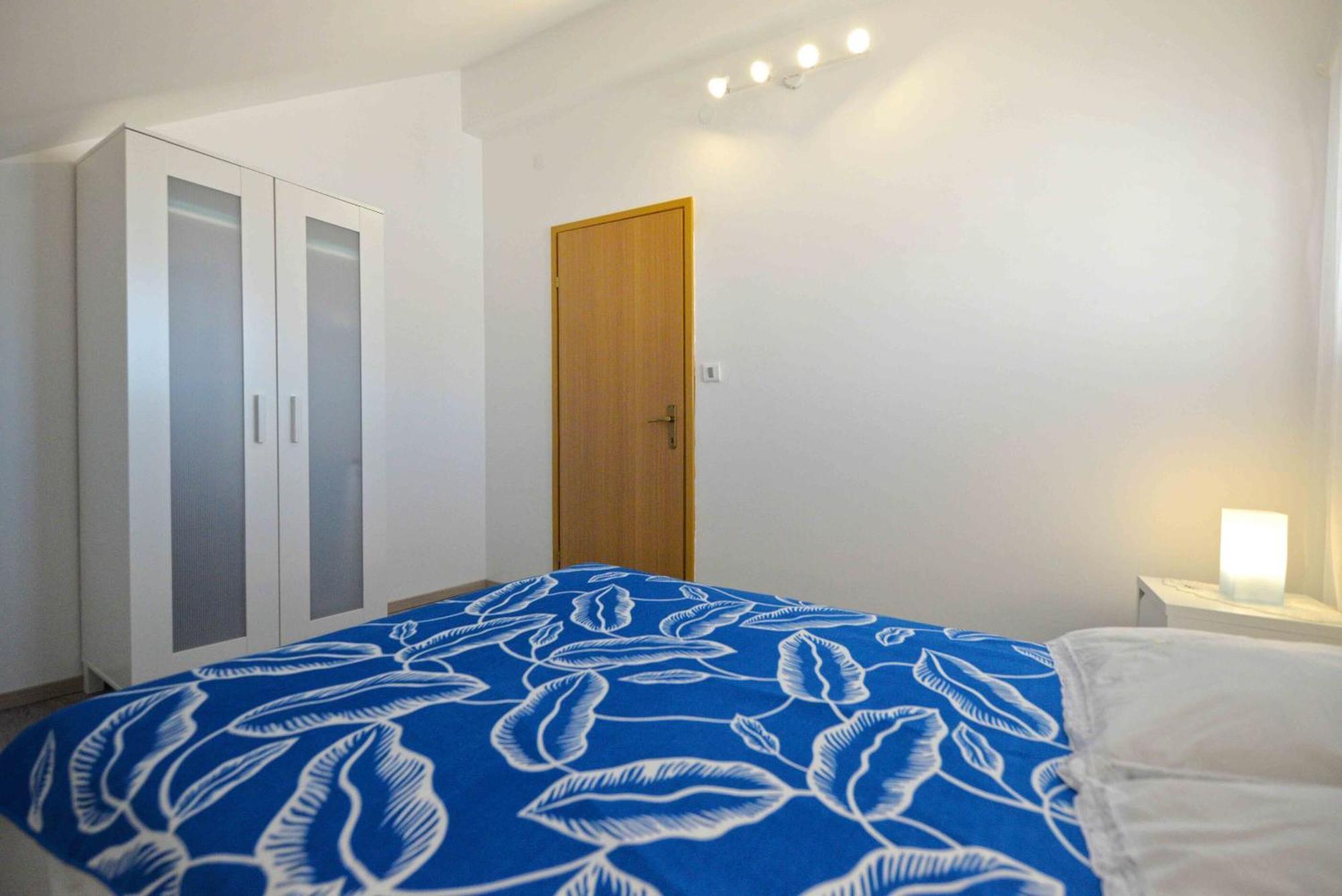 Apartments Mili - Near The Sea And The Centar Of Place 베티나 외부 사진