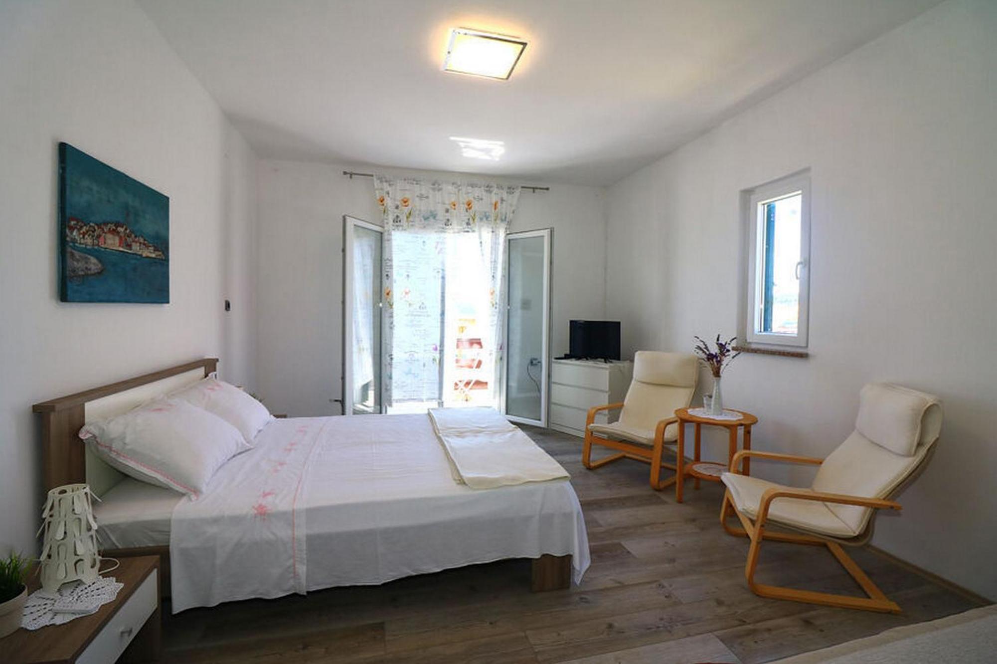 Apartments Mili - Near The Sea And The Centar Of Place 베티나 외부 사진